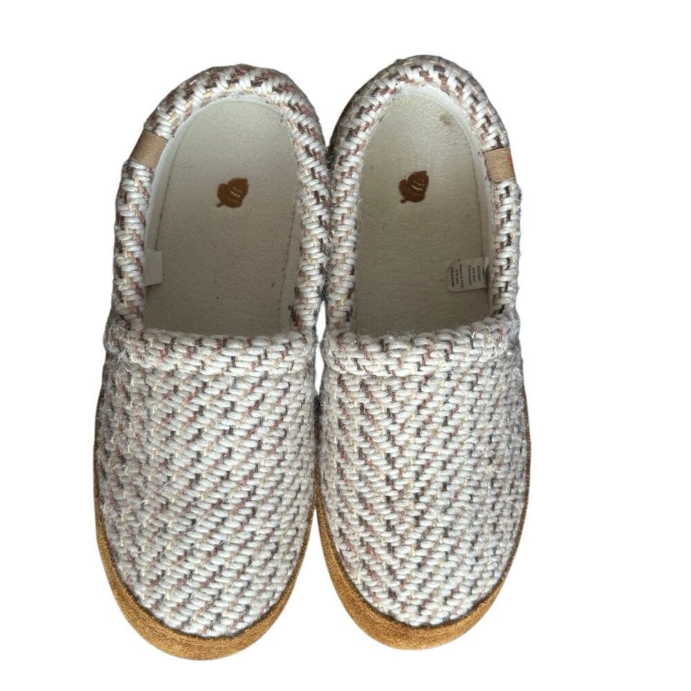 Acorn Patterned Moccasin Slipper Size 9 1/2-10 1/2